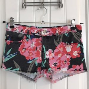 Roxy shorts